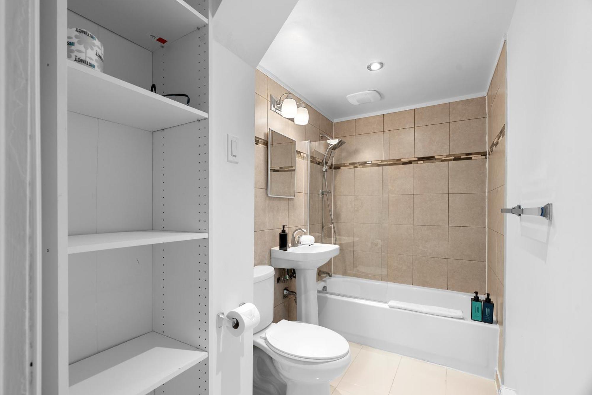 Hotel Laurence Montréal Dış mekan fotoğraf